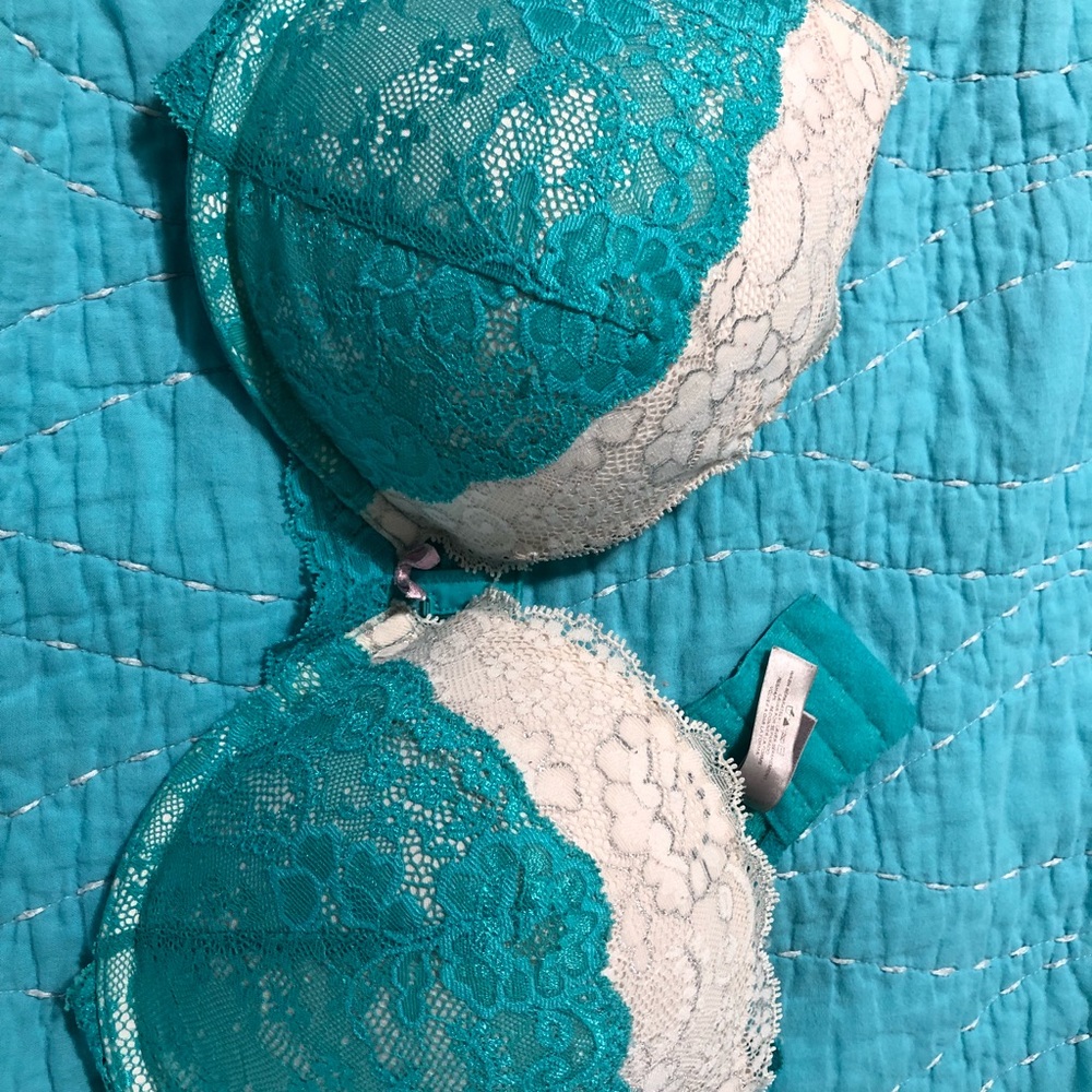 Victoria’s Secret bra